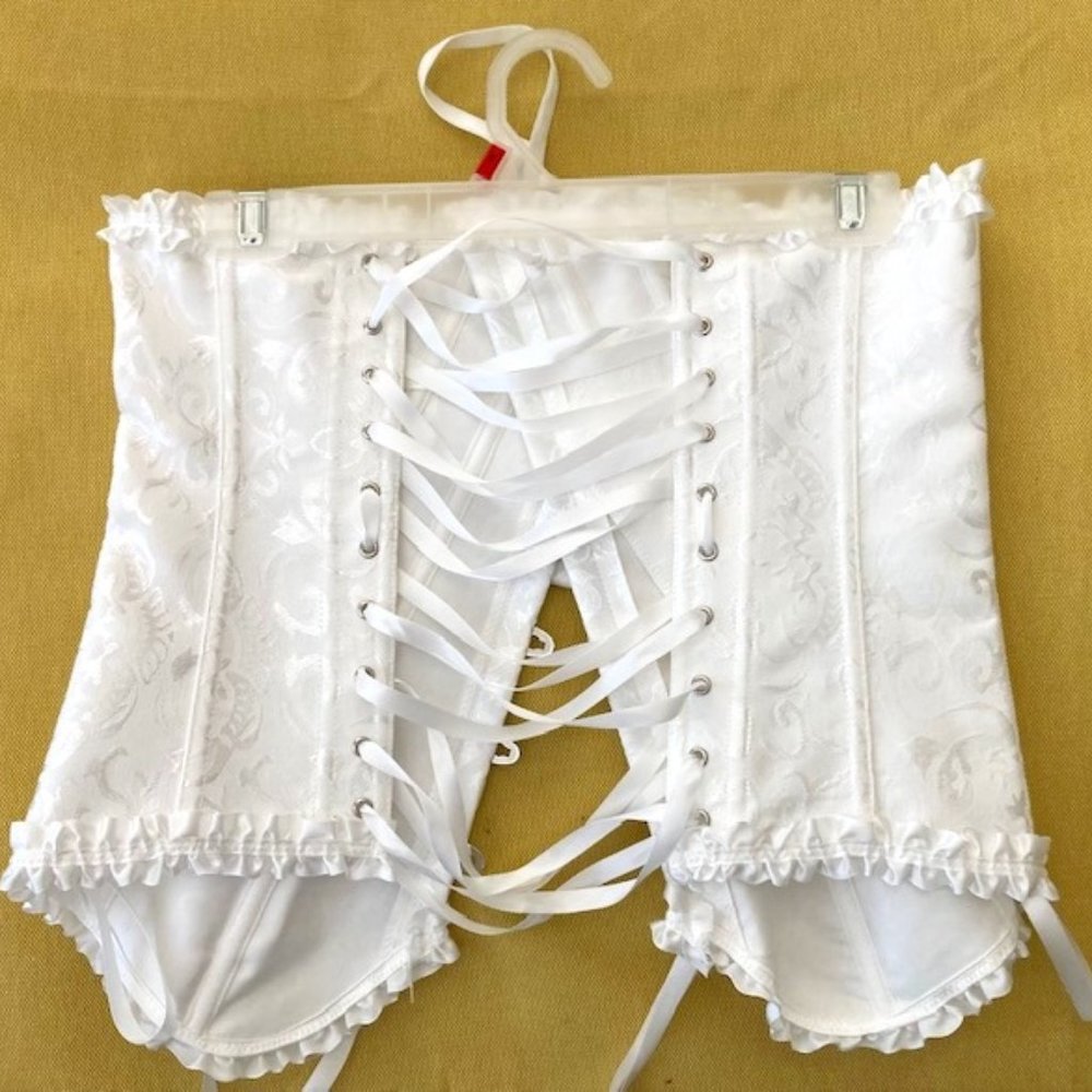 Satin and Lace corset Like NEW and never worn with matching G string